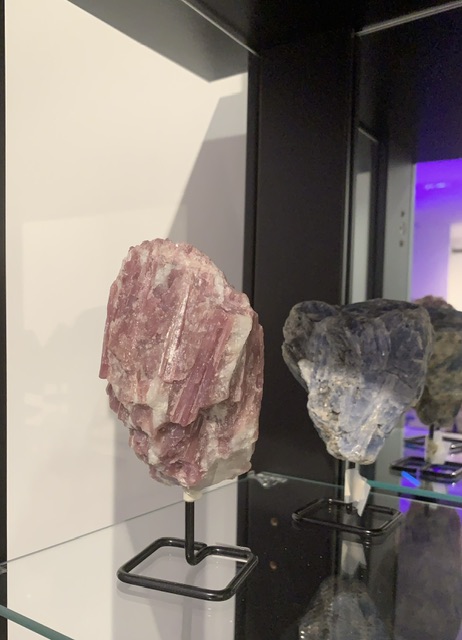 photo du Catalogue, grandes pièces et minéraux